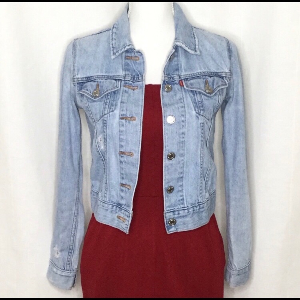 Levi’s Light Wash Distressed Denim Jacket XS
